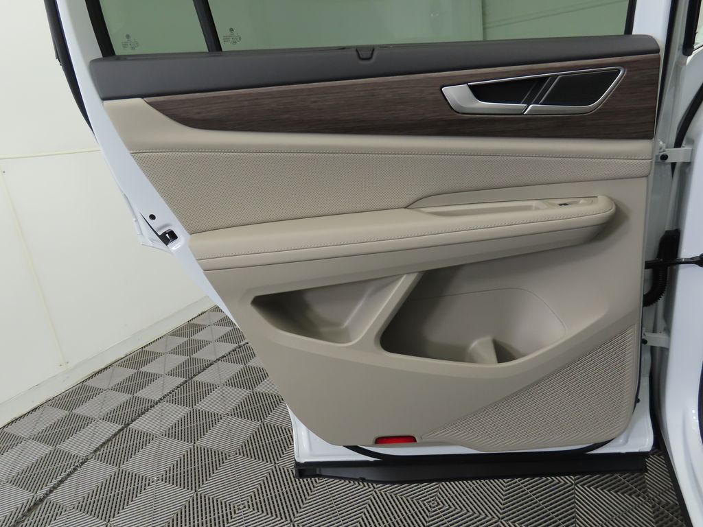 Thumbnail: 2026 Volkswagen Atlas - 27