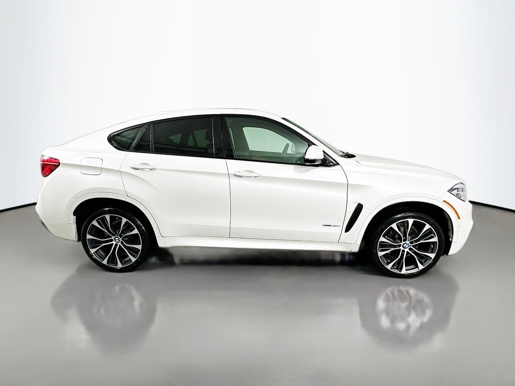 Thumbnail: 2019 BMW X6 - 4