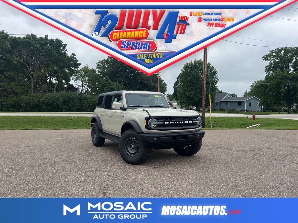 New 2025 Ford Bronco Outer Banks SUVs