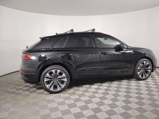 Thumbnail: 2026 Audi Q8 - 4