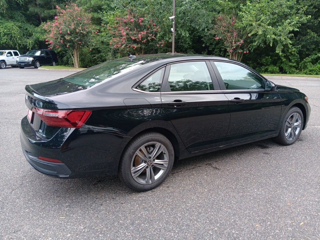 2024 Volkswagen Jetta 1.5T SE 5