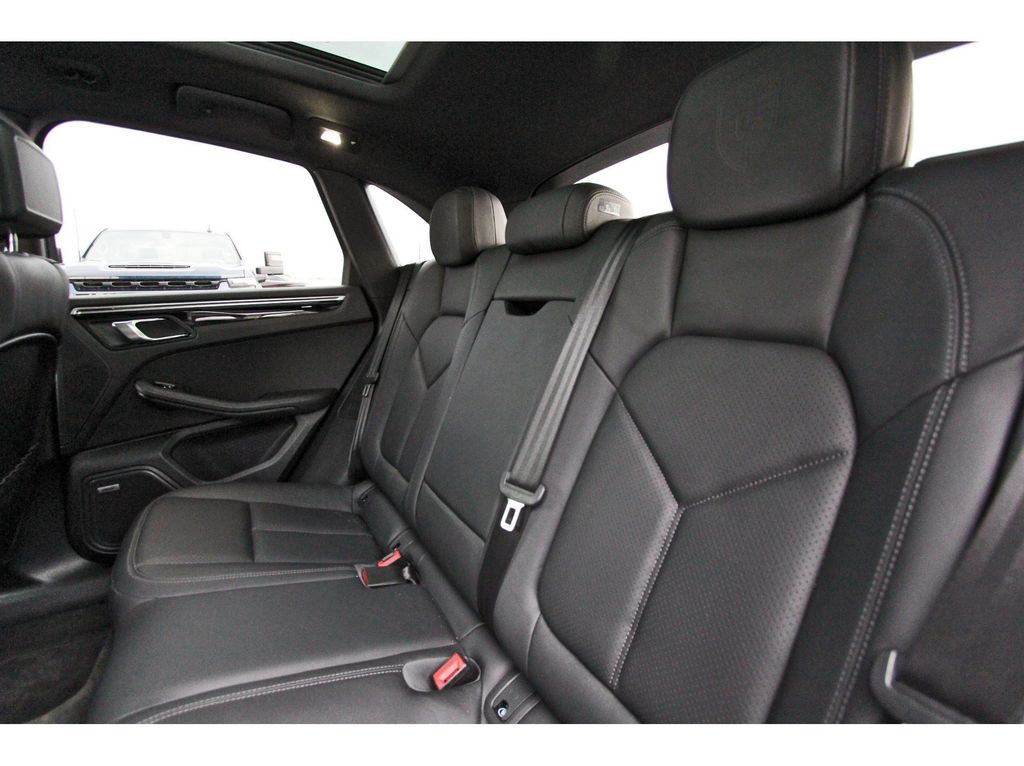 Used 2021 Porsche Macan SUV