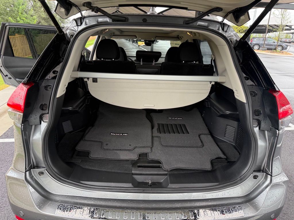 Thumbnail: 2019 Nissan Rogue - 25