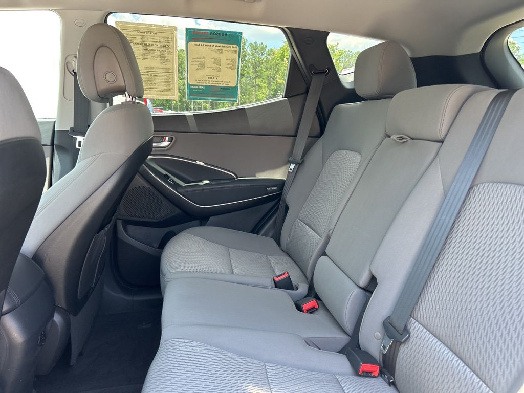 2017 Frost White Pearl Hyundai Santa Fe Sport 2.4 Base AWD SUV