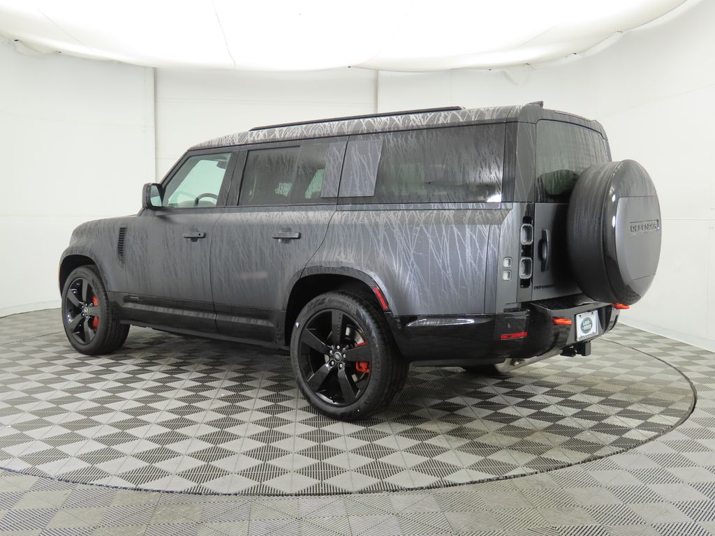 2025 Land Rover Defender 130 7