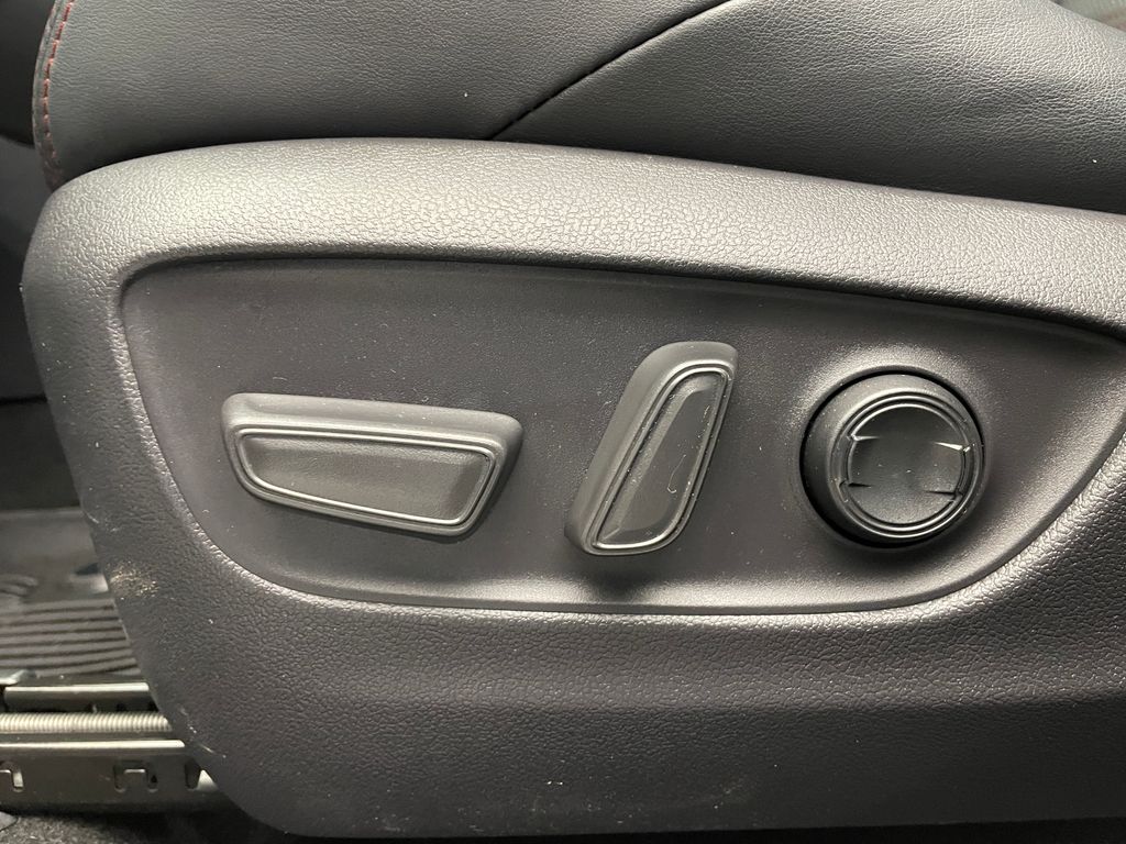 2022 Toyota RAV4 Prime XSE 14