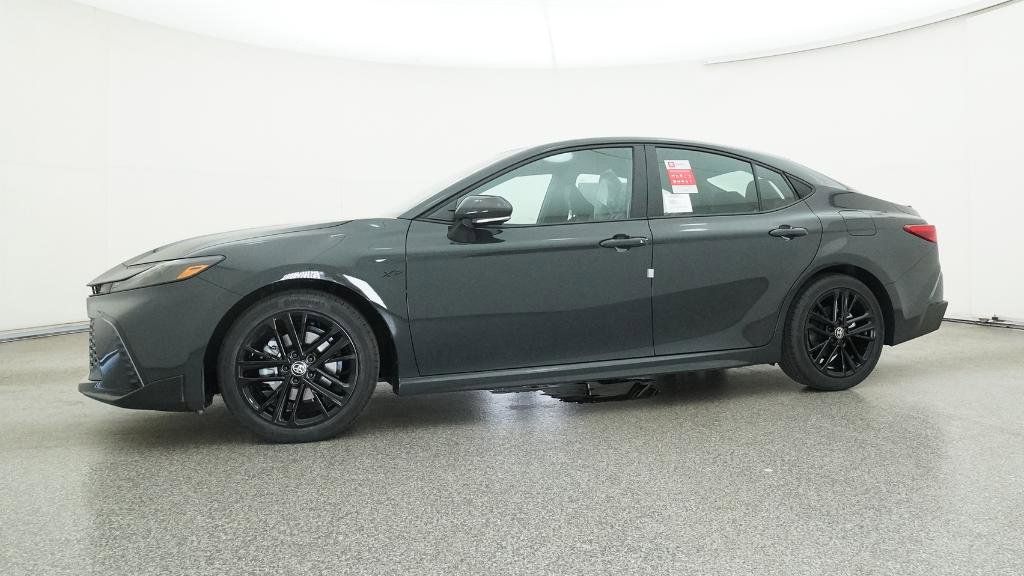 2025 Toyota Camry SE 14