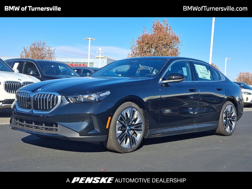 2025 BMW i5 xDrive40 -
                Turnersville, NJ