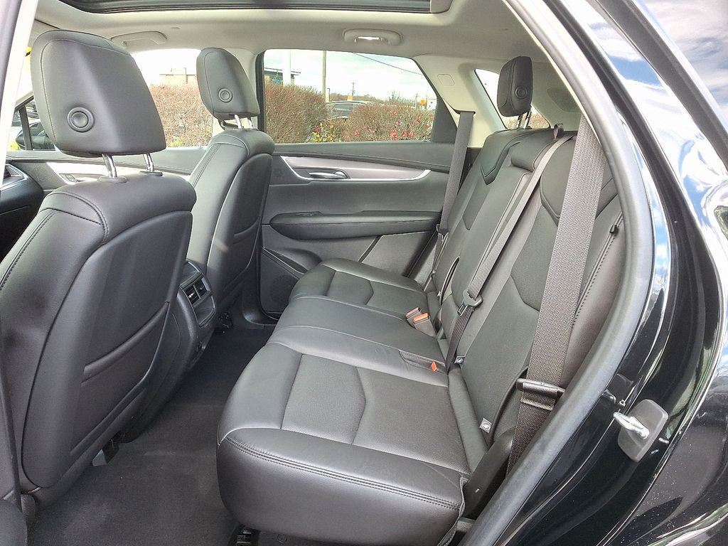 Thumbnail: 2019 Cadillac XT5 - 10