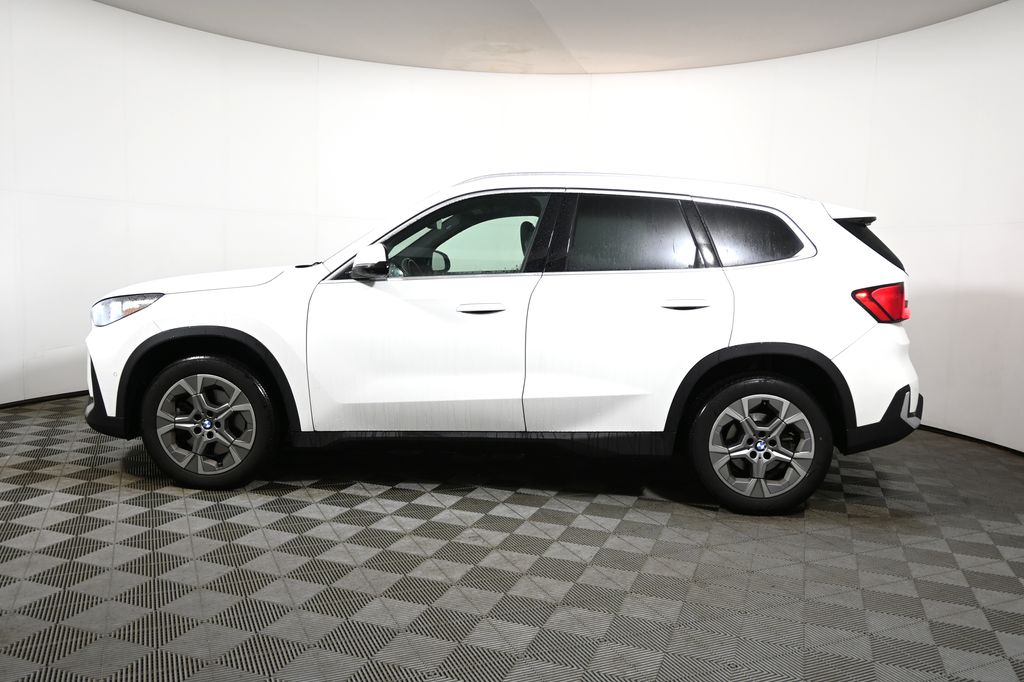 Thumbnail: 2023 BMW X1 - 2