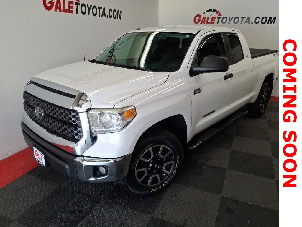 White 2014 Toyota Tundra SR5 Double Cab 5.7L 4WD Pickup Truck Four-Wheel Drive 6-Speed Automatic Overdrive