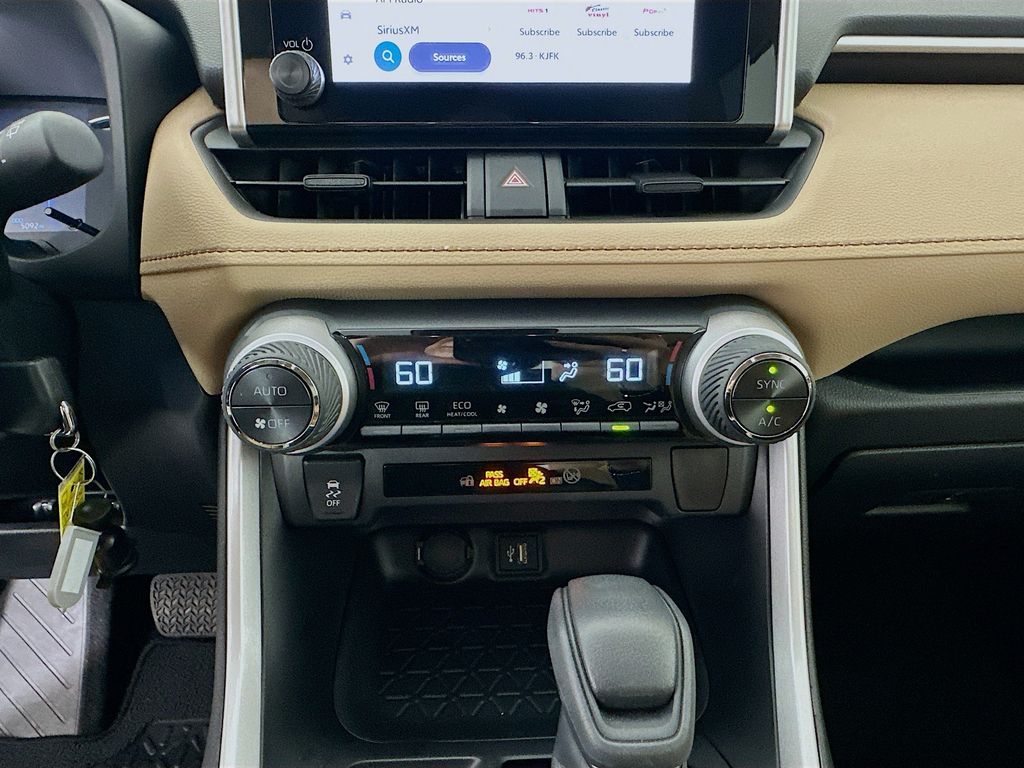 Thumbnail: 2025 Toyota RAV4 - 15