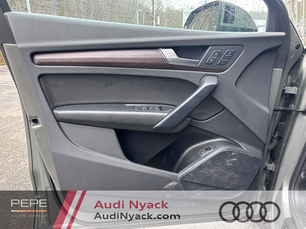 Used 2023 Gray Audi S line Premium image 9
