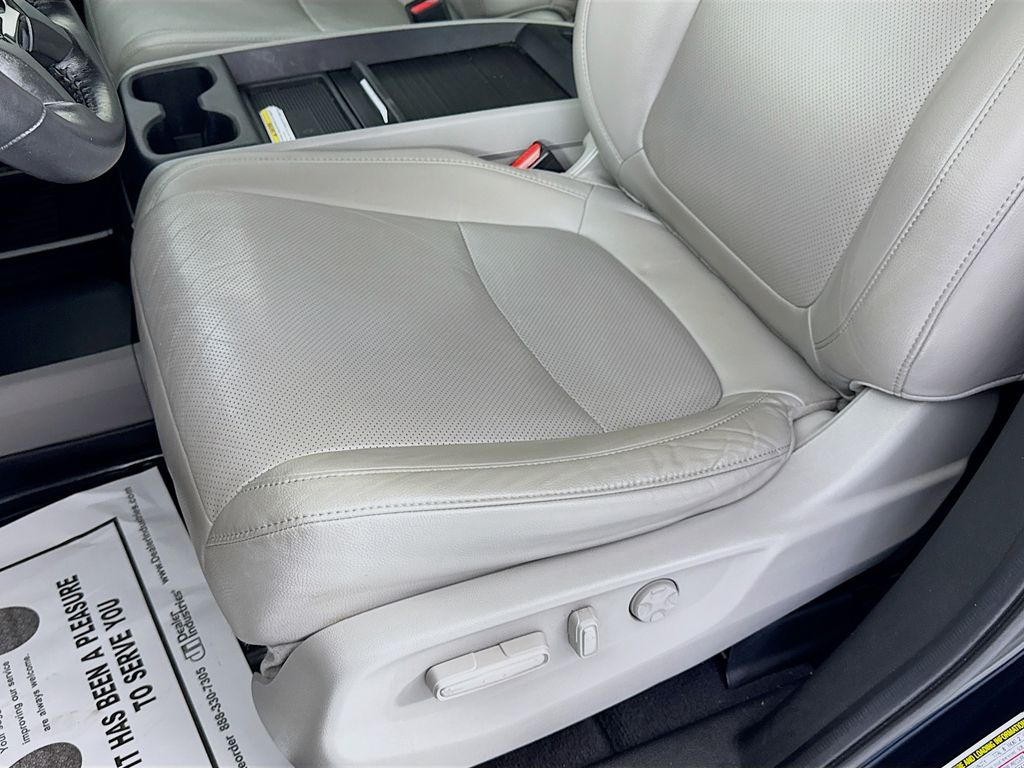 Used Car 2020 Honda Odyssey  Elite For Sale Under $20,000 In Austin, Texas