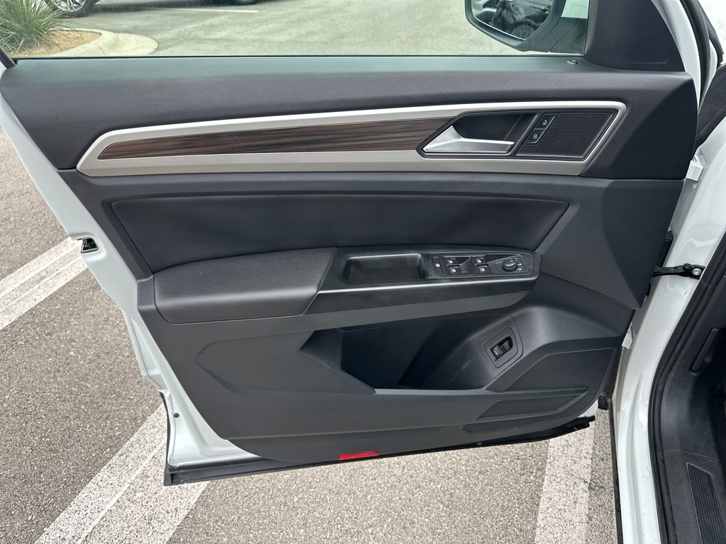 Used Car 2021 Volkswagen Atlas  3.6l V6 Se W/technology For Sale Under $25,000 In Austin, Texas