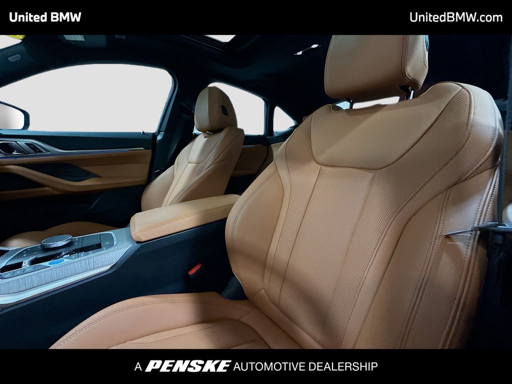 Thumbnail: 2025 BMW i4 - 5