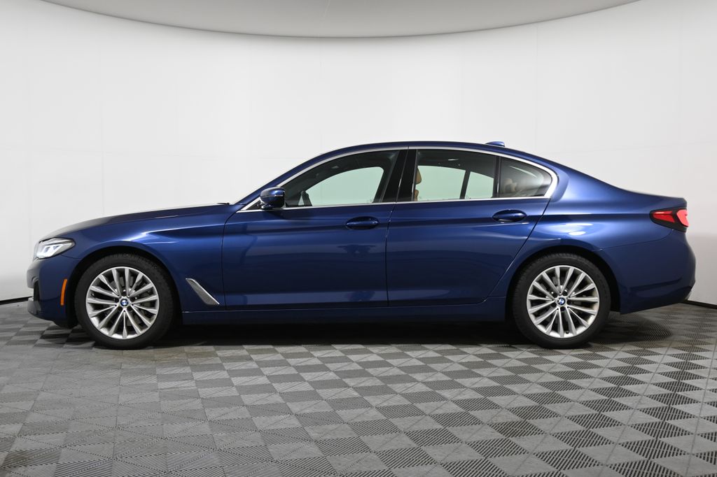 Thumbnail: 2022 BMW 5 Series - 2