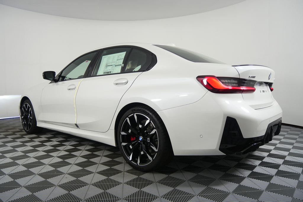 Thumbnail: 2025 BMW 3 Series - 5