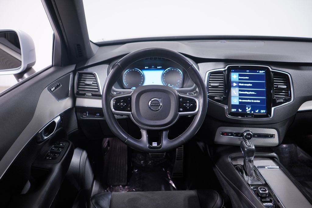 Thumbnail: 2017 Volvo XC90 - 11
