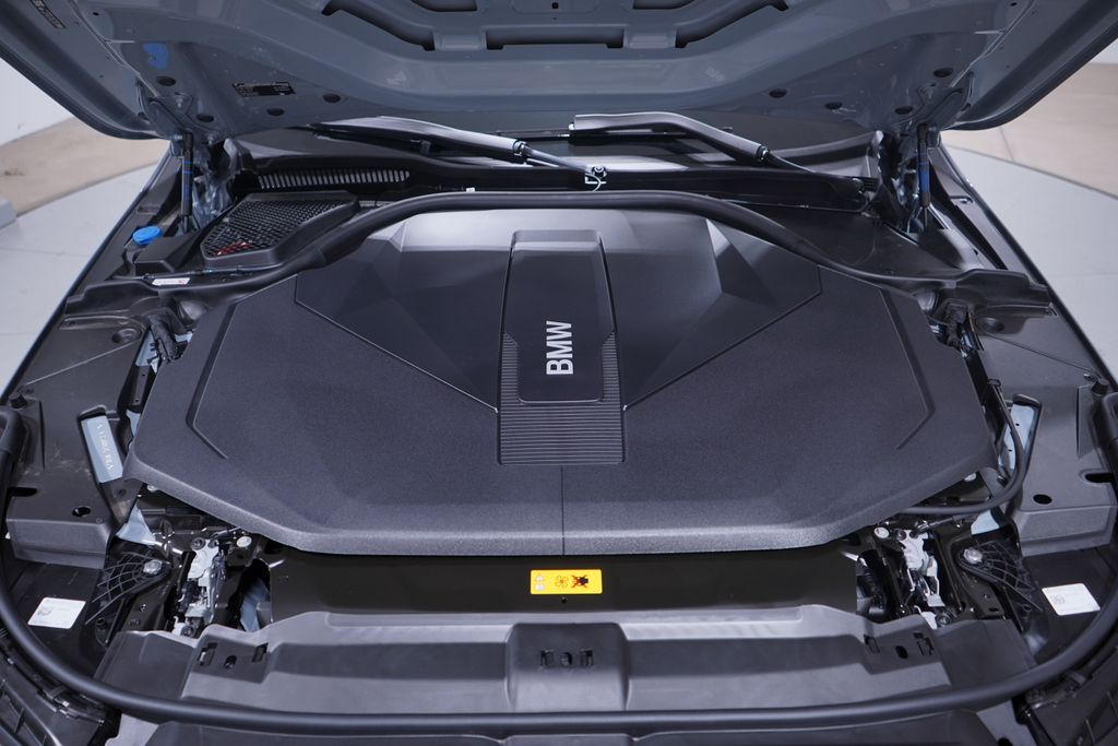 Thumbnail: 2026 BMW i5 - 14