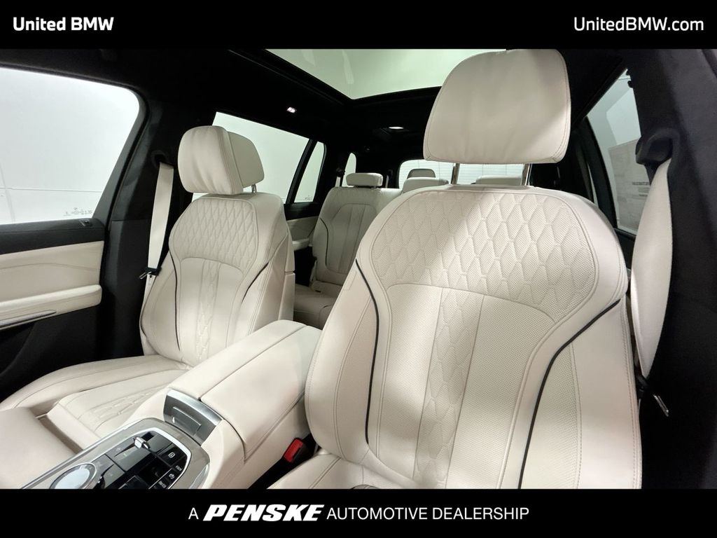 2026 BMW X7 xDrive40i 13