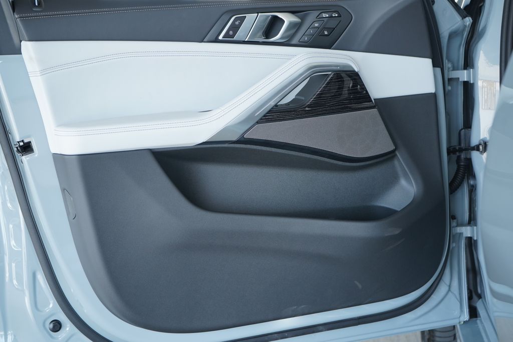 Thumbnail: 2026 BMW X6 - 8