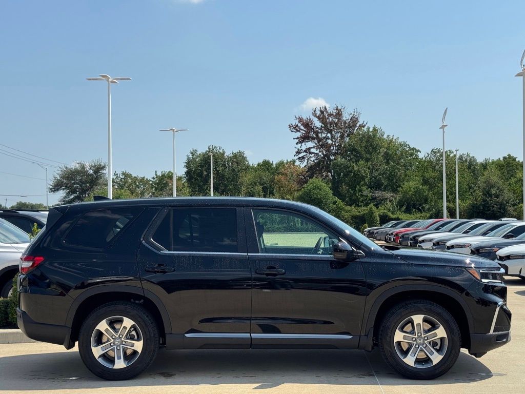 2025 Honda Pilot EX-L Black at Community Honda