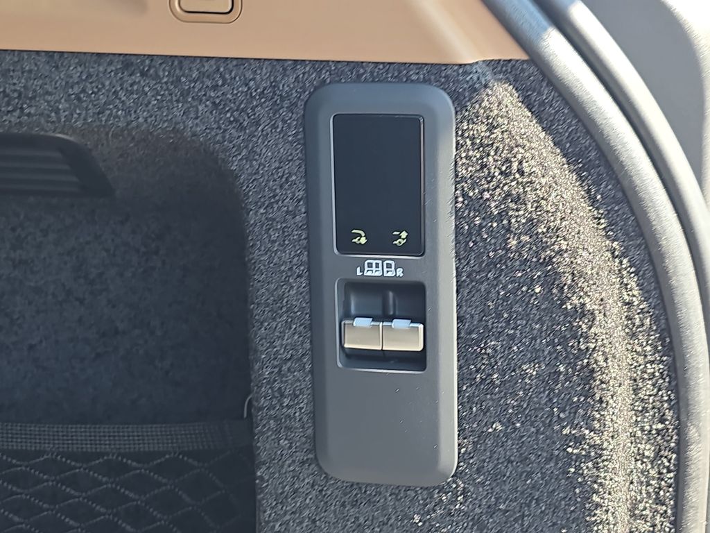 New 2026 Gold Land Rover SE image 14