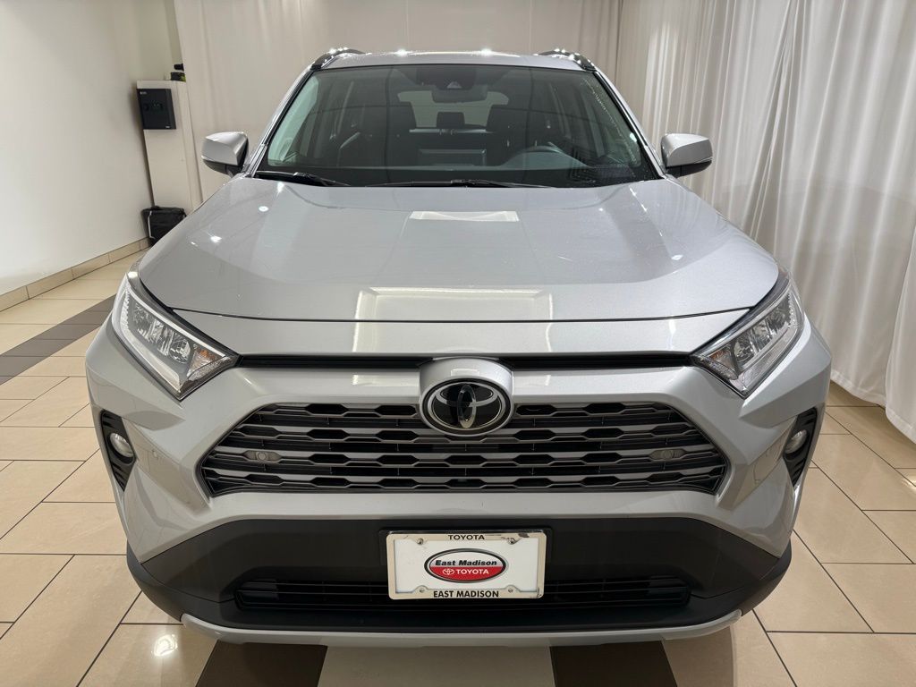 Thumbnail: 2020 Toyota RAV4 - 8