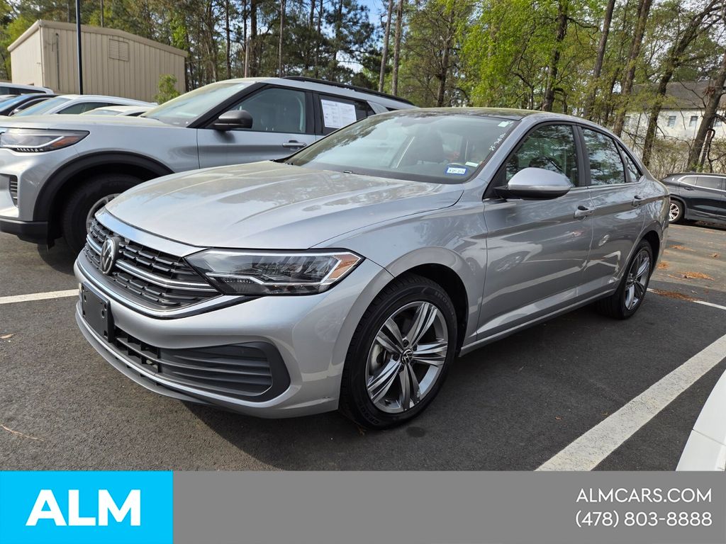 Silver 2024 Volkswagen Jetta SE FWD Sedan Front-Wheel Drive 8-Speed Automatic