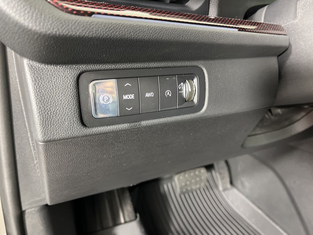 Thumbnail: 2026 Chevrolet Traverse - 30