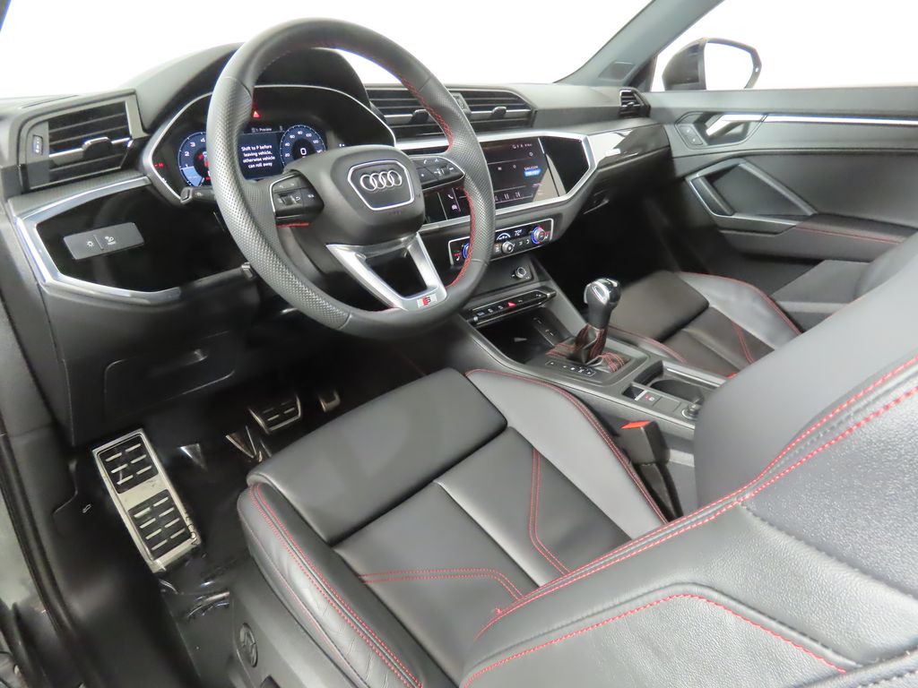 Thumbnail: 2025 Audi Q3 - 29