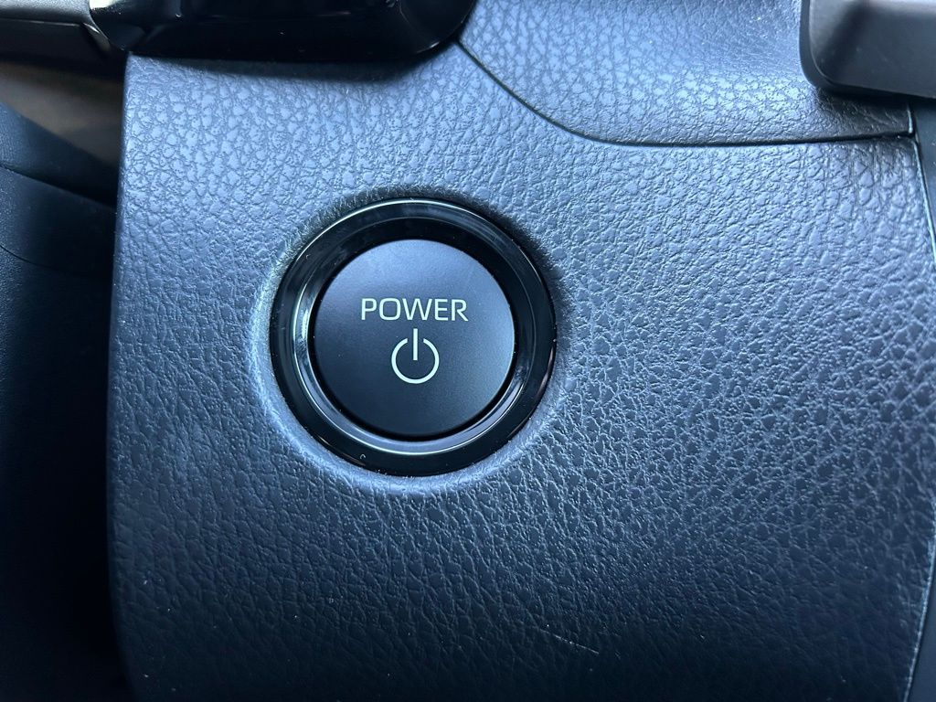 Thumbnail: 2025 Toyota Camry - 29