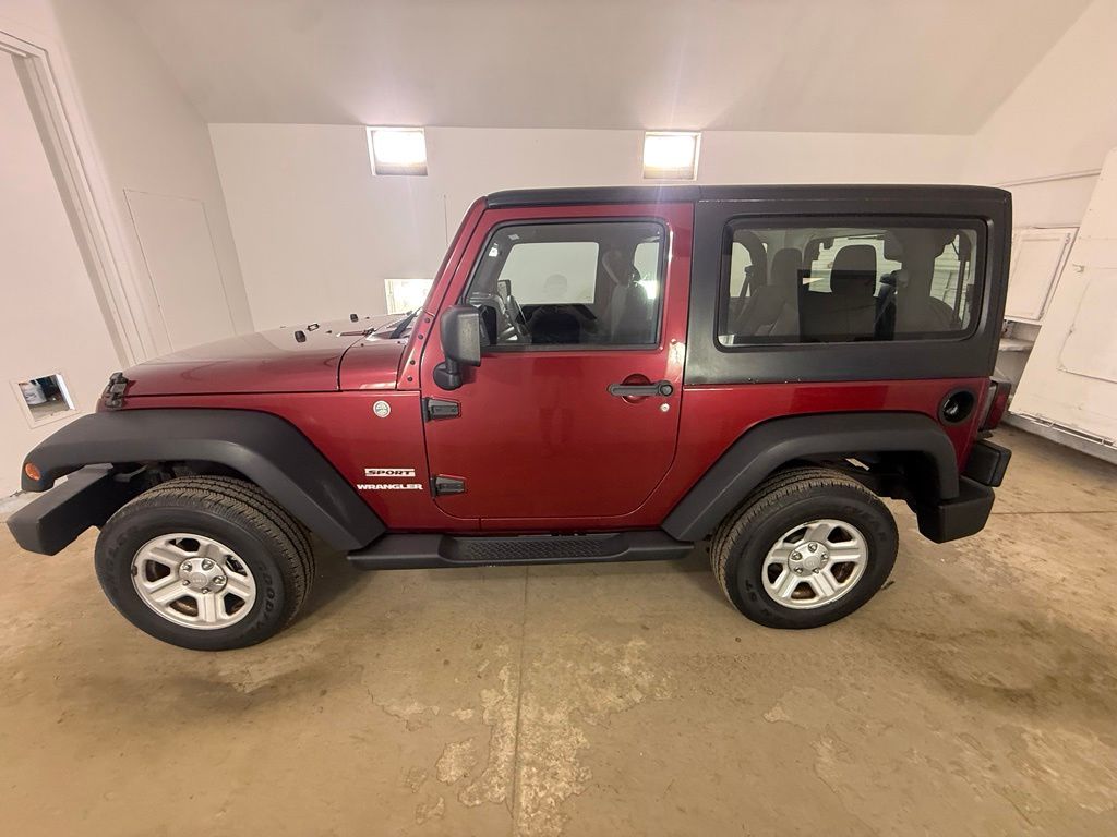 Photo 2 of 2013 Jeep Wrangler Sport