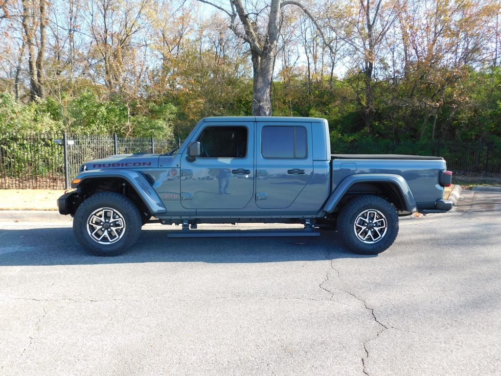 Thumbnail: 2025 Jeep Gladiator - 2