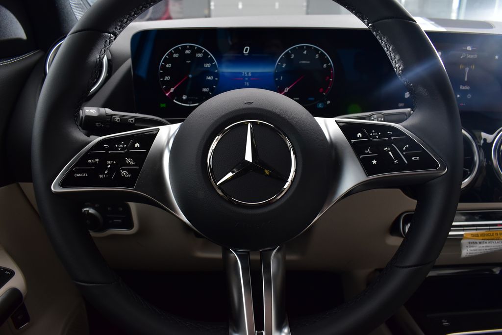 Thumbnail: 2025 Mercedes-Benz GLA - 15