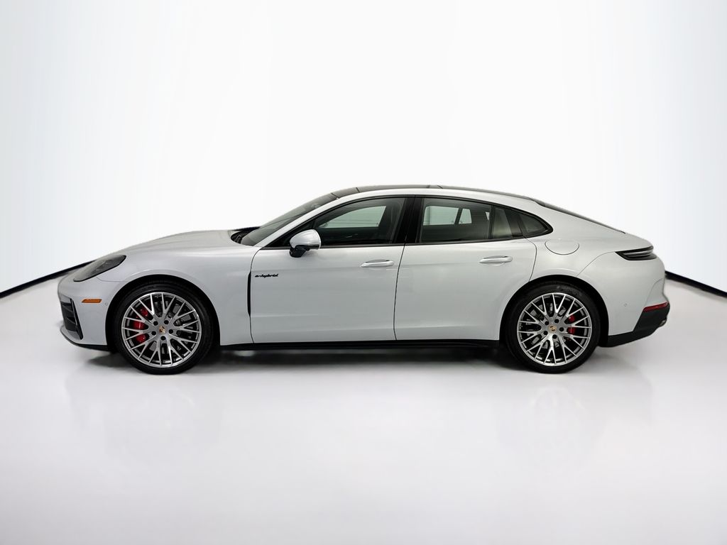 Thumbnail: 2026 Porsche Panamera - 2