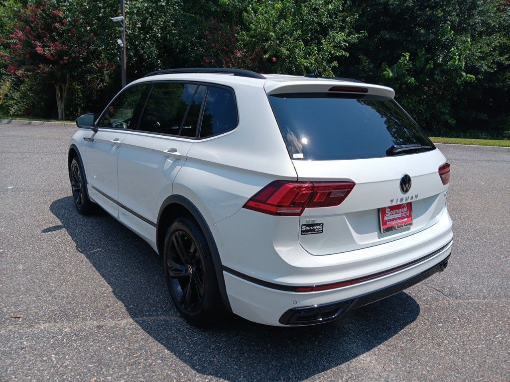 2024 Volkswagen Tiguan 2.0T SE R-Line Black 3