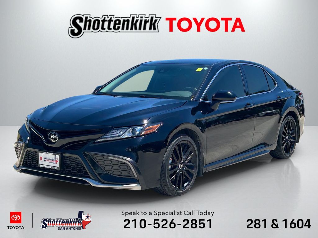 2024 Toyota Camry XSE's photo