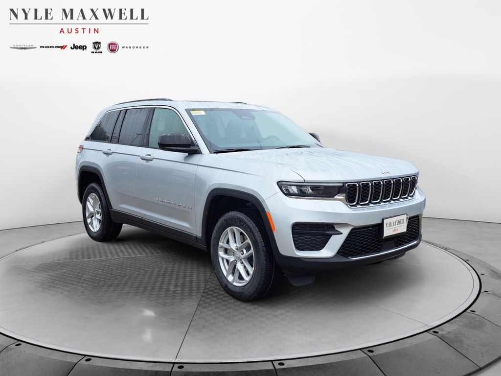 New Car 2025 Jeep Grand Cherokee  Laredo For Sale Under $35,000 In Austin, Texas
