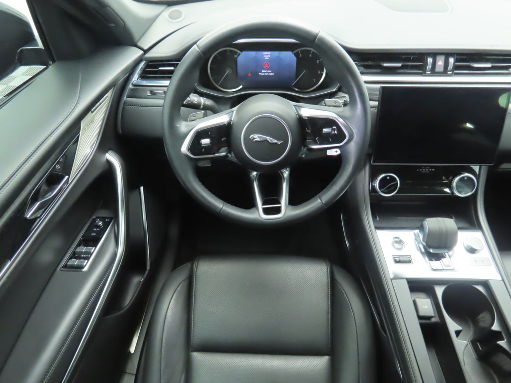 2023 Jaguar F-Pace S 10