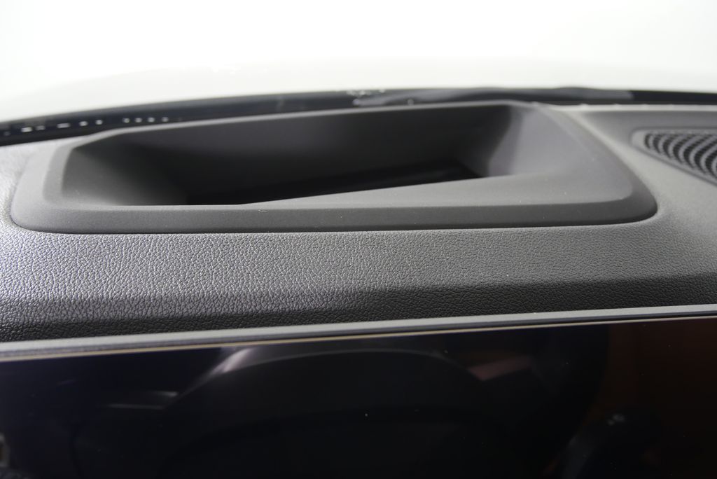 Thumbnail: 2026 BMW i4 - 18