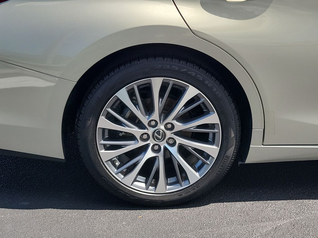 used 2019 Lexus ES car, priced at $29,998