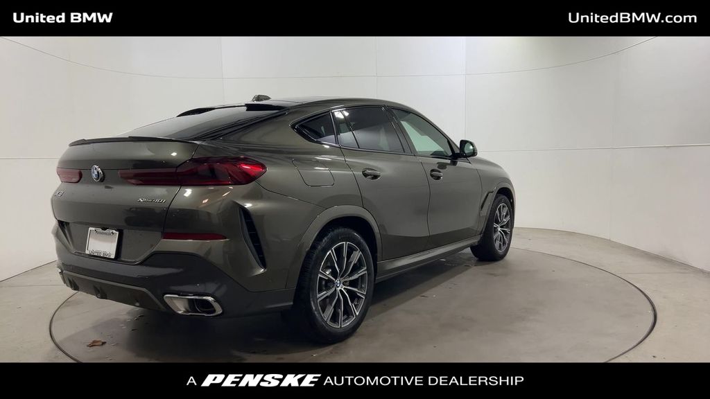 Thumbnail: 2025 BMW X6 - 8