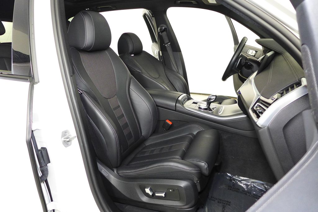 Thumbnail: 2022 BMW X5 - 18