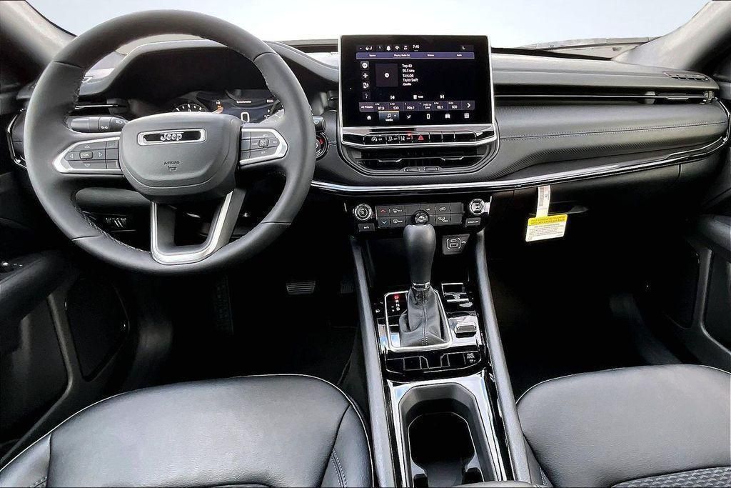 2026 Jeep Compass Latitude - 4