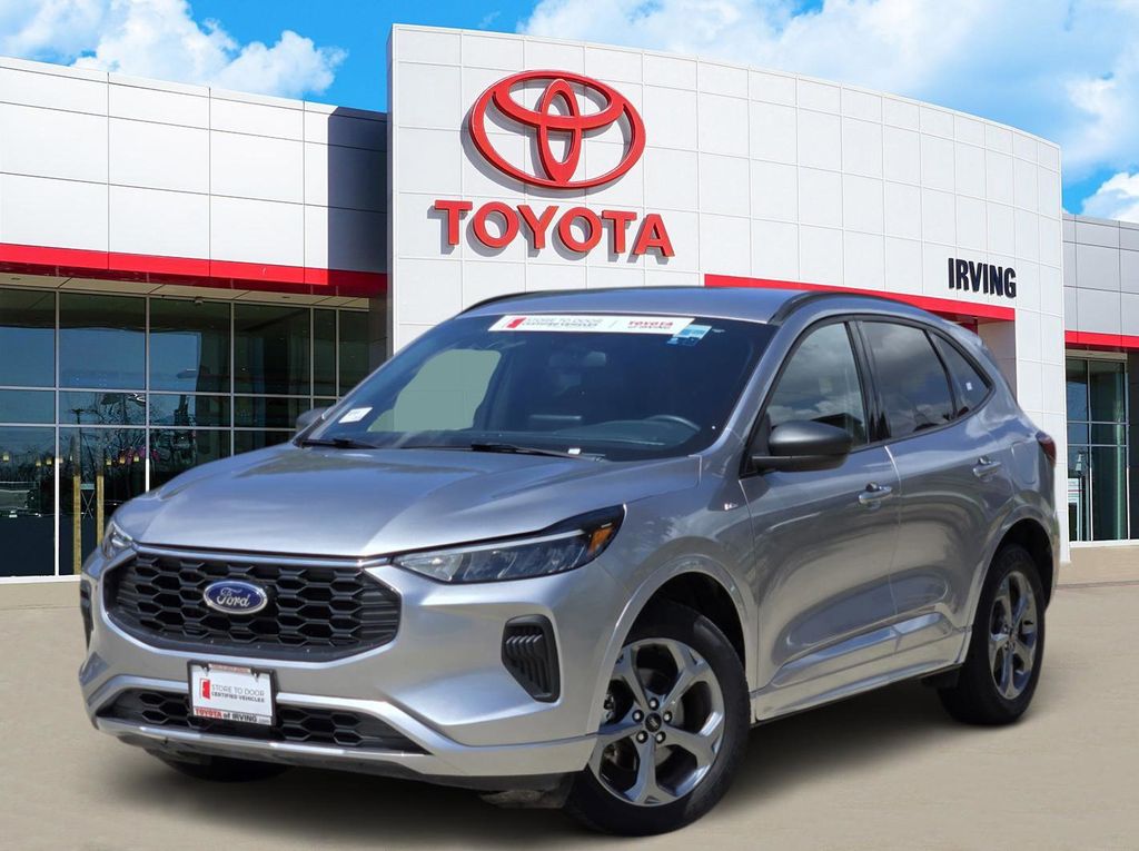 Iconic Silver Metallic 2024 Ford Escape SUV / Crossover All-Wheel Drive 8-Speed Automatic