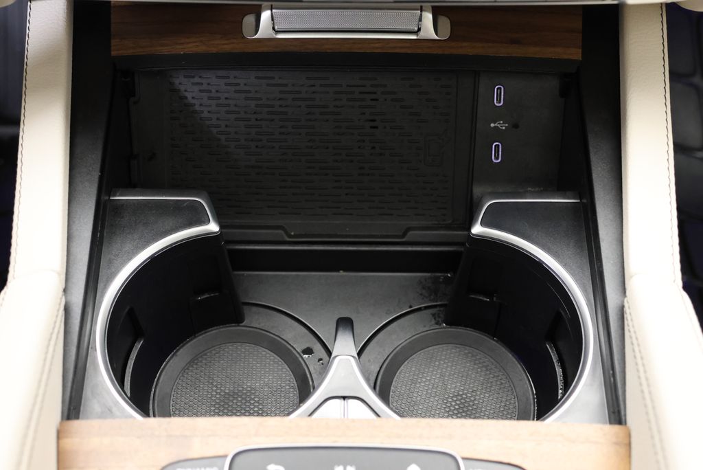 Thumbnail: 2026 Mercedes-Benz GLE - 28