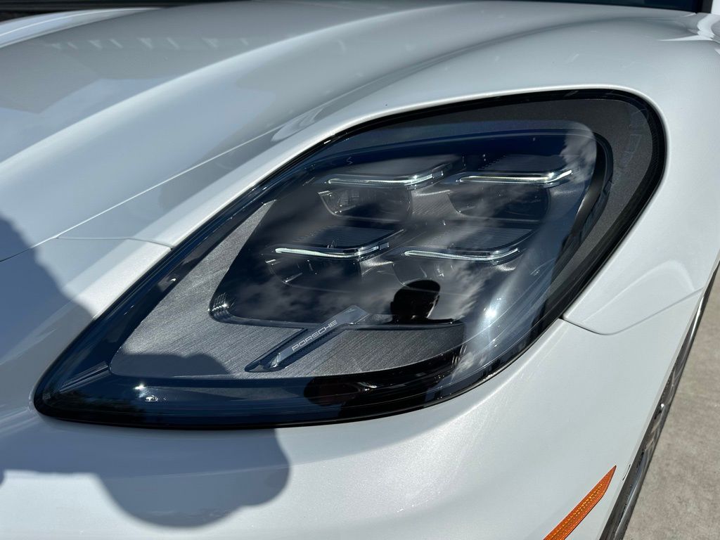Thumbnail: 2025 Porsche Panamera - 13