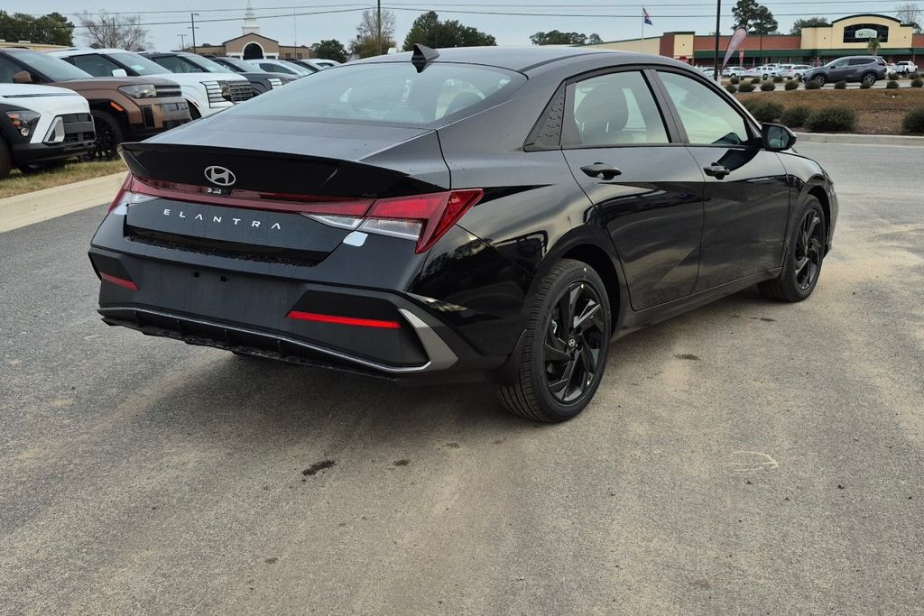 New 2026 Black Hyundai SEL Sport Plus image 5